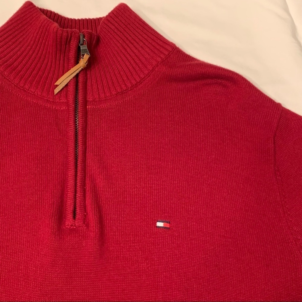 Tommy Hilfiger Men’s 1/4 Quarter zip Sweater Dark Red Medium Business Casual
